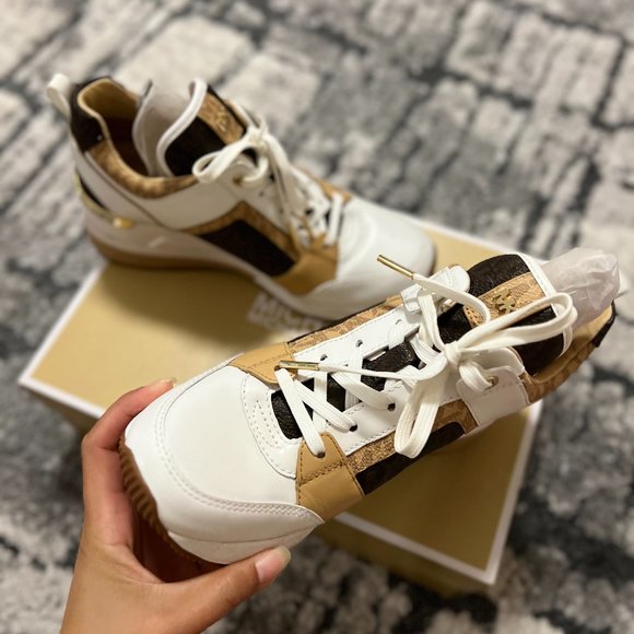 Georgie Metallic Brown Logo and White Leather Trainer Sneakers Sz 6.5M. USED - Picture 8 of 8